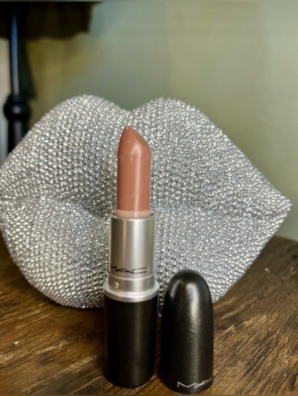 Rare MAC x LAURA LEE LIPSTICK Limited Edition ~ LARLARLEE